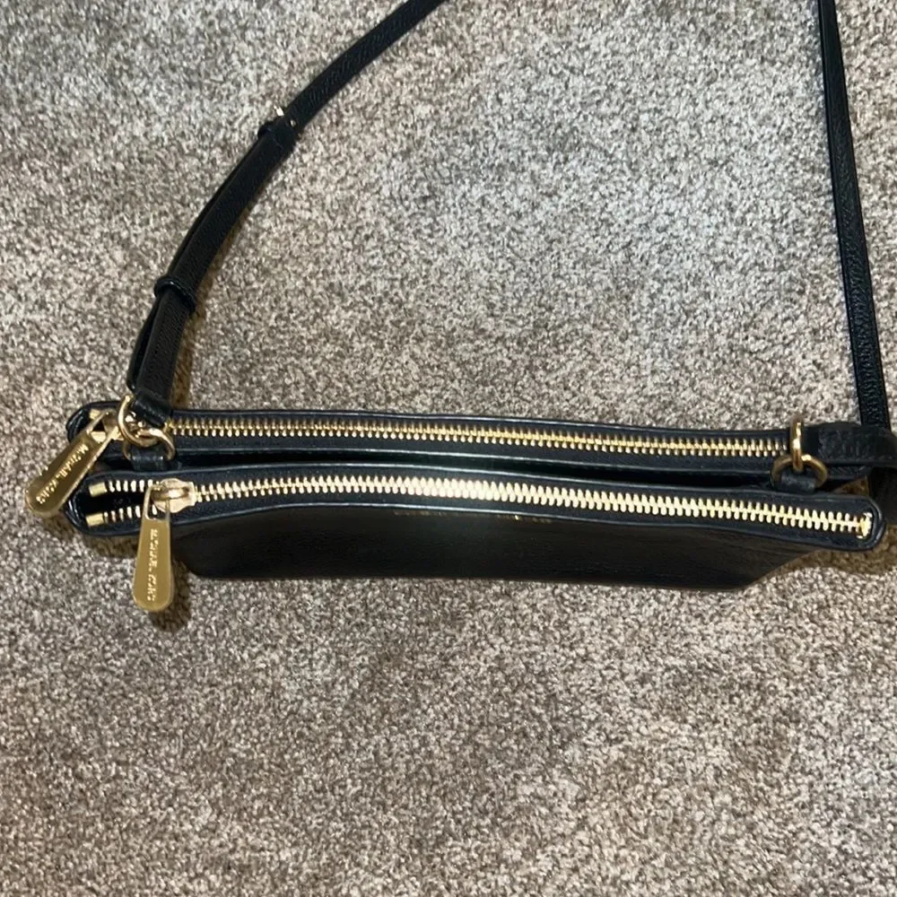Michael Kors Double Pouch Crossbody Med/Large Black Pebbled Leather Excellent! - Picture 8 of 14